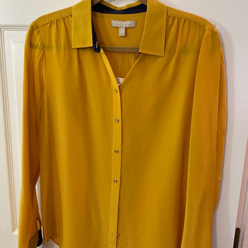 Banana Republic silk blouse